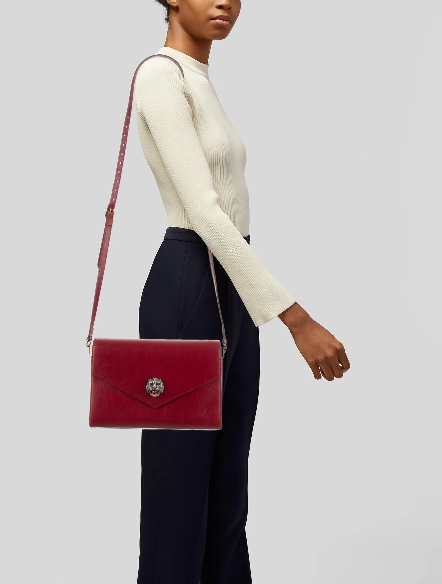 Gucci Thiara Envelope Shoulder Bag in Red