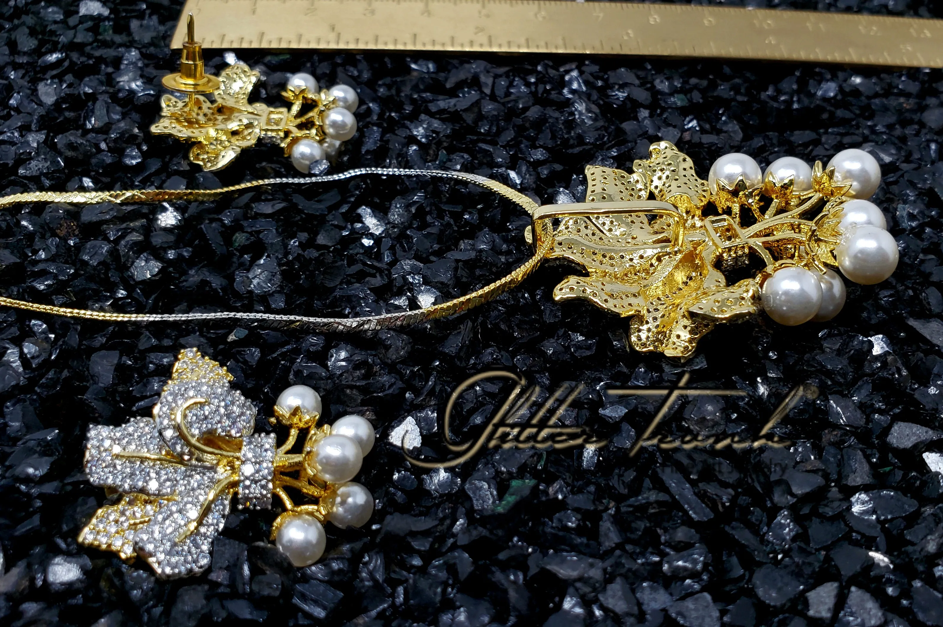 Ivy Dual Pearl AD Pendant Set