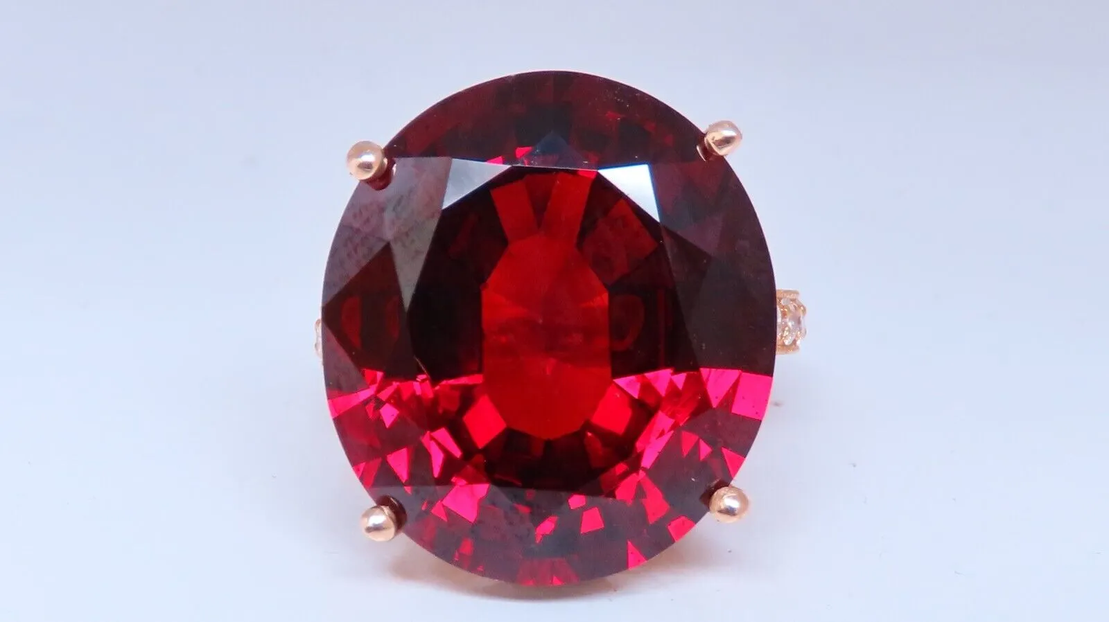 Natural 35.75 Carat Vivid Red Spessartite Diamond Ring 14kt