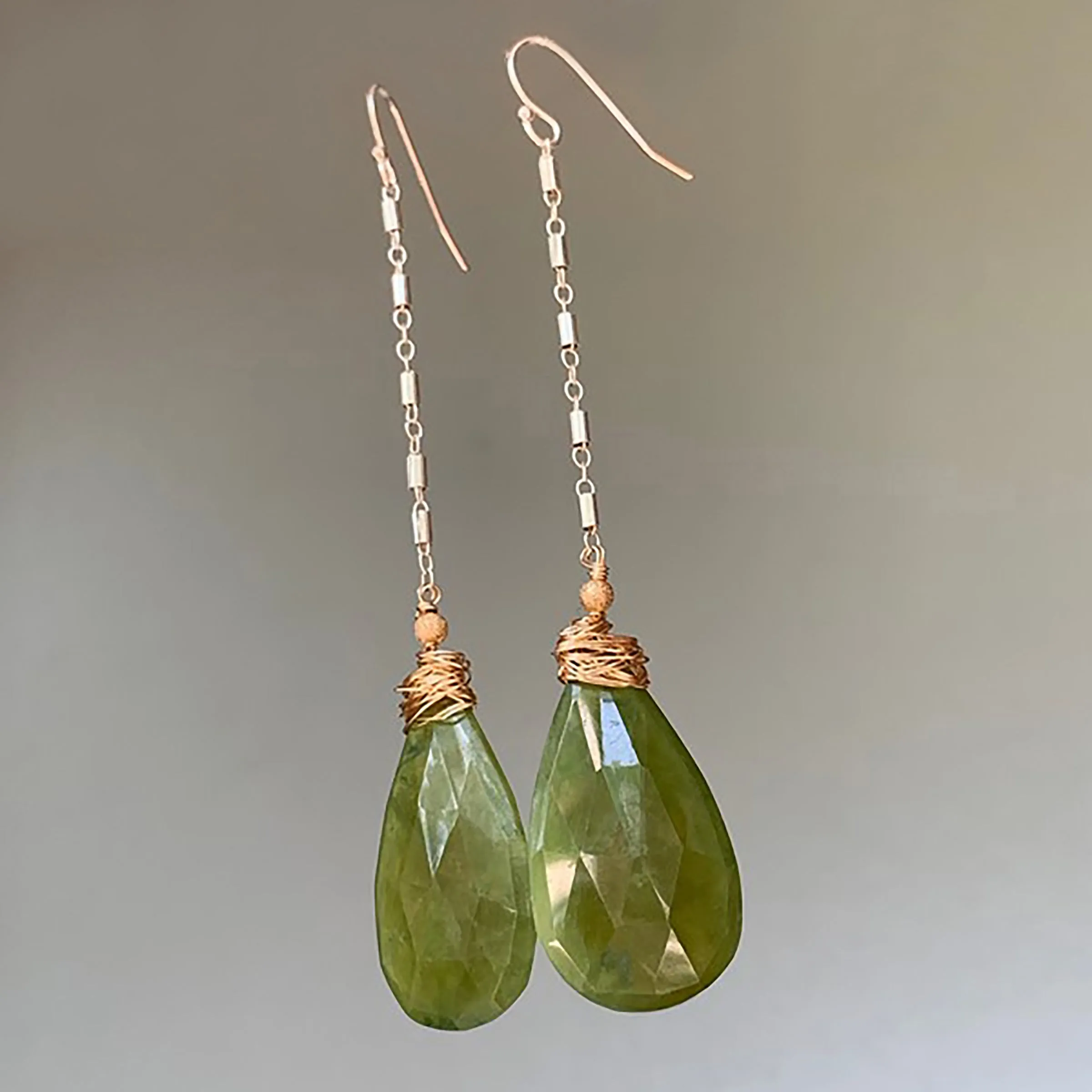 Peridot Glam earring