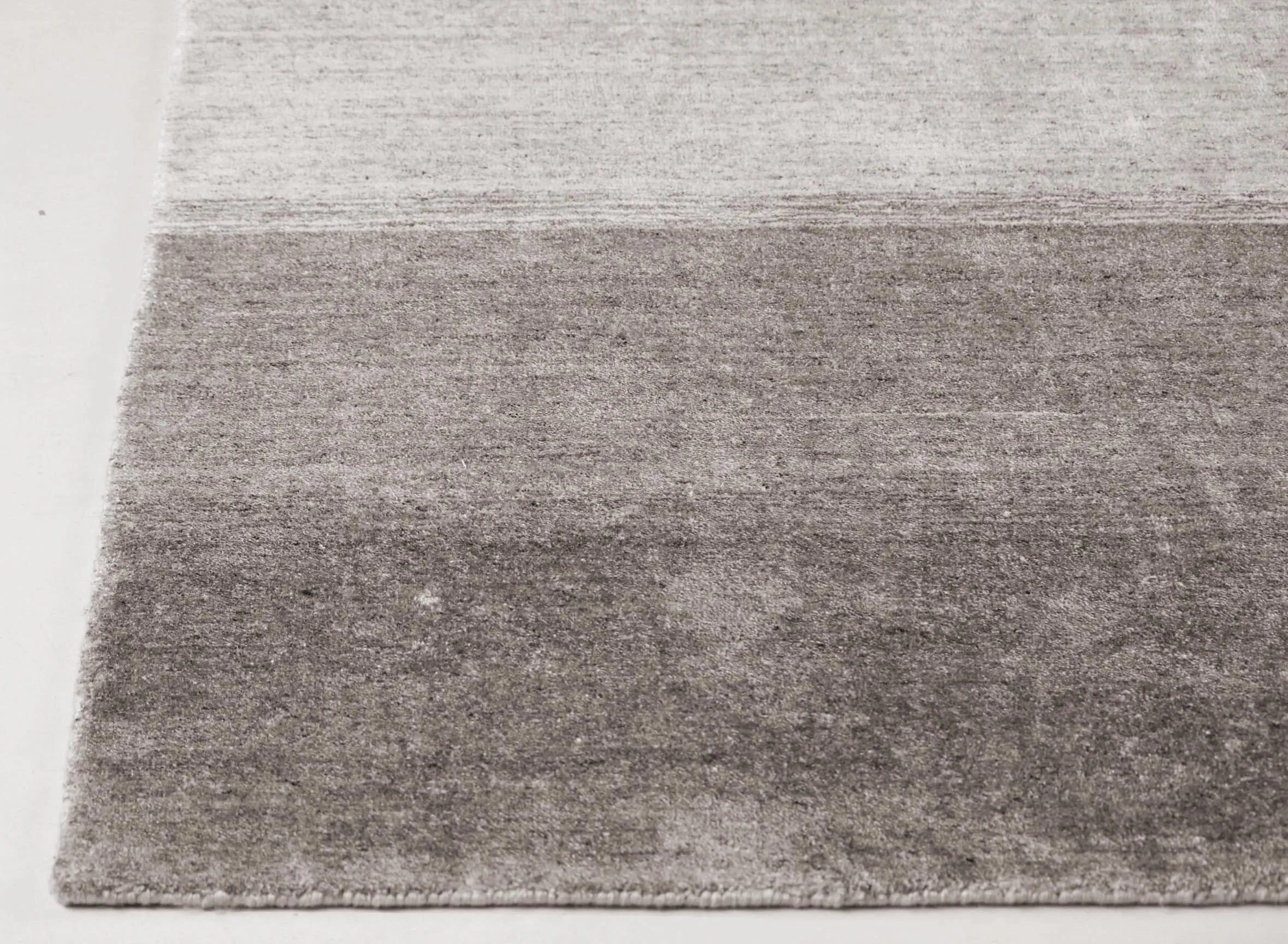 Platinum Grid Taupe