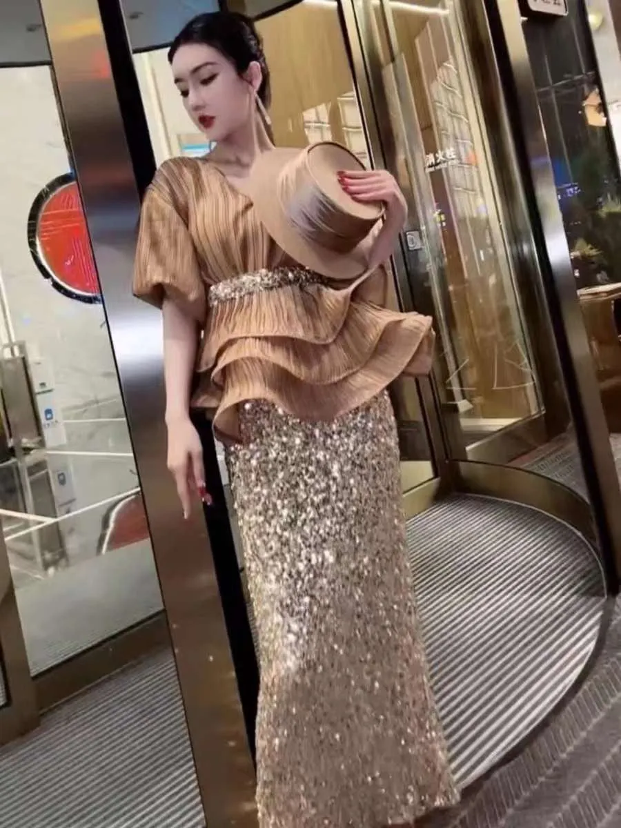 SEQUiN SKIRT SET