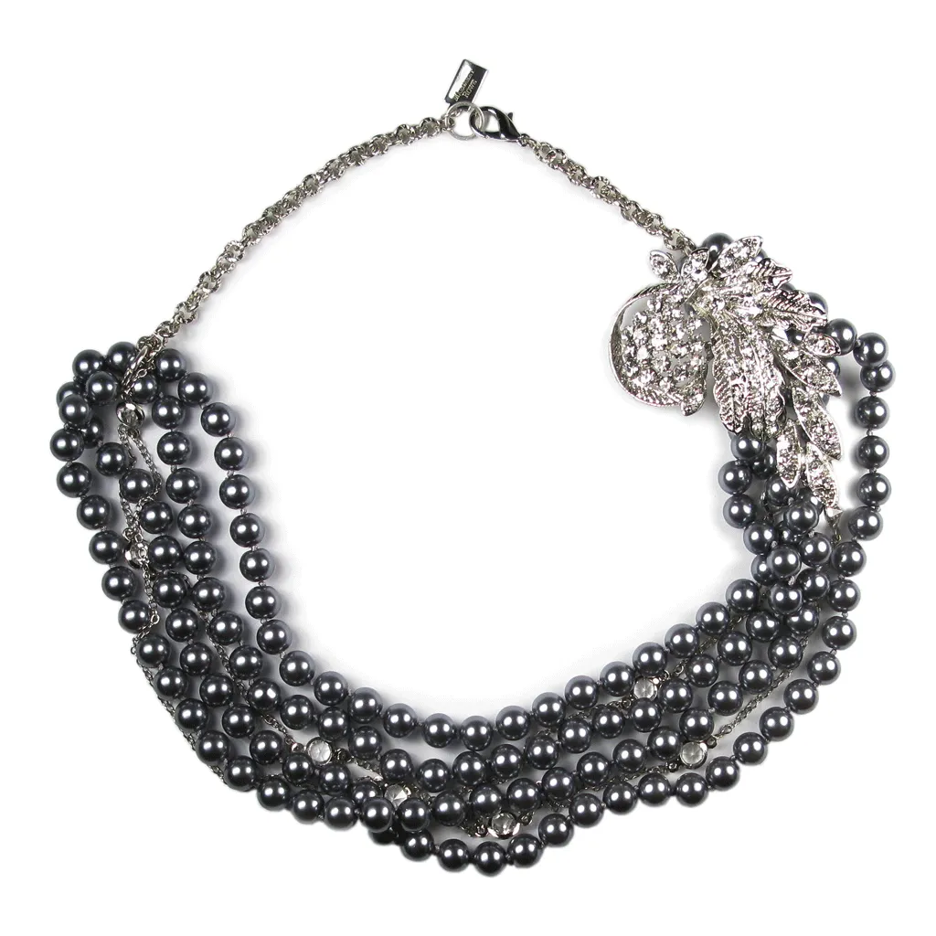 The Lustrous Noir Pearl Necklace