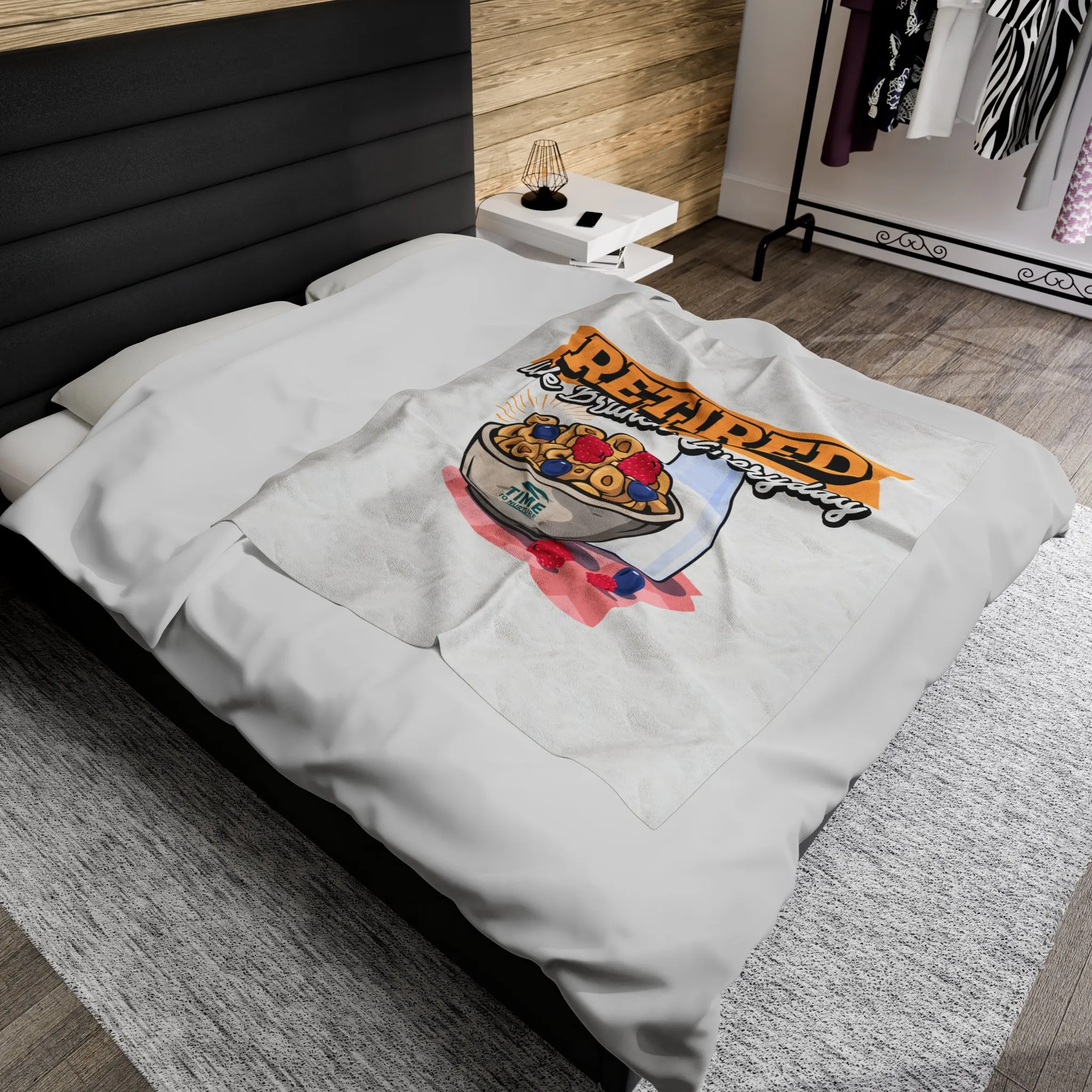 Velveteen Blanket – Retired We Brunch Every Day Cozy Throw, Soft and Luxurious Retirement Gift, Warm Lap Blanket for Relaxation, Perfect for Comfy Sofa Moments and Retirement Celebration